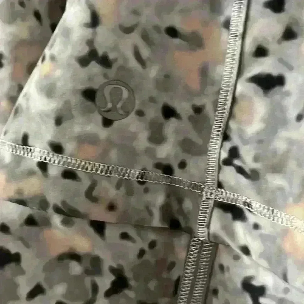 Lululemon lightened up pullover sweater - Picture 7 of 9